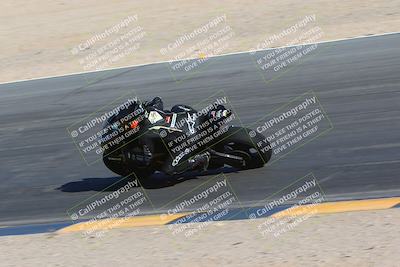 media/Jan-14-2024-SoCal Trackdays (Sun) [[2e55ec21a6]]/Turn 10 Inside (110pm)/